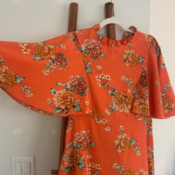 Floral Maxi Dress - Picture 3 of 3